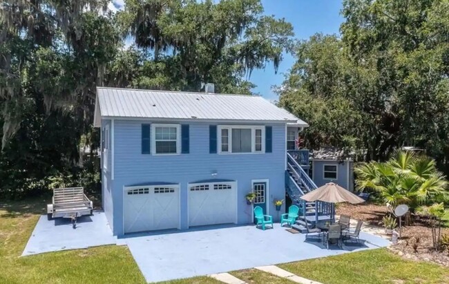 property at 620 Faulkner St