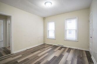 51-53-53 Leyfred Terrace in Springfield, MA - Building Photo - Building Photo