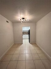 1875 W 56th St in Hialeah, FL - Building Photo - Building Photo