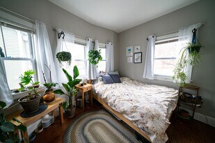 344 Centre St in Boston, MA - Building Photo