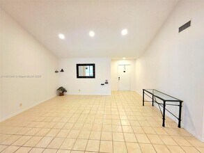 2320 Dover in Weston, FL - Building Photo - Building Photo