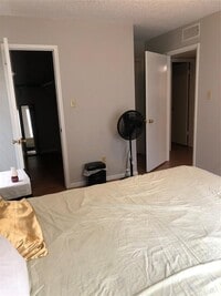 2121 Hepburn St photo'