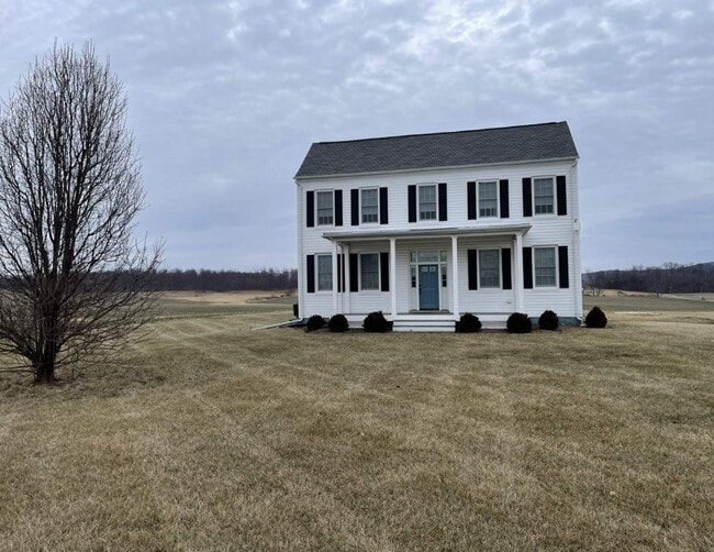 property at 2553 Buckeystown Pike