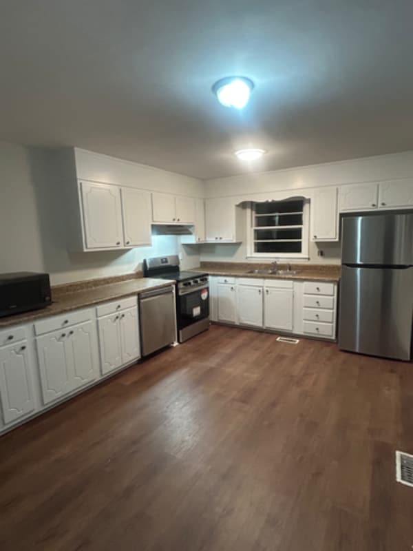 109 Hillbrook Ct in Garner, NC - Foto de edificio - Building Photo