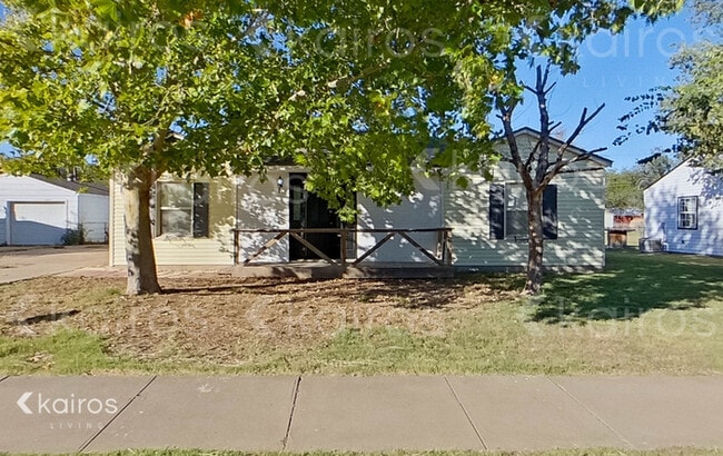 property at 2415 6th Ave