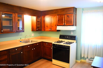 1003 Williams Rd in Montrose, PA - Building Photo - Building Photo