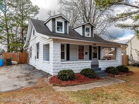 502 Washburn Ave in Louisville, KY - Building Photo
