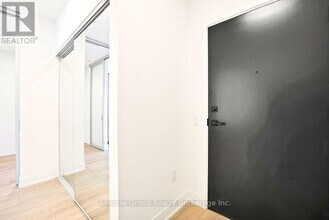 36 Olive Ave in Toronto, ON - Building Photo - Building Photo