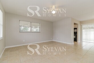 4237 Schank Ct in Orlando, FL - Building Photo - Building Photo