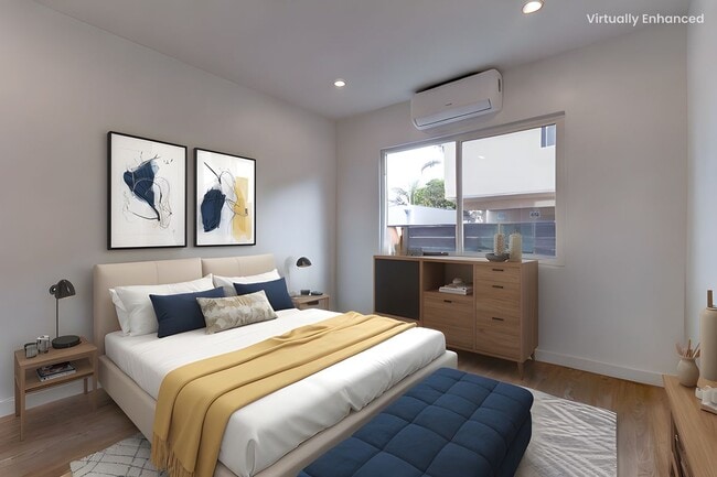6065 Pickford Pl in Los Angeles, CA - Building Photo - Building Photo