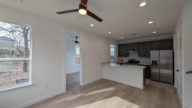 2220 Yellow Jacket Ln in Austin, TX - Building Photo - Building Photo