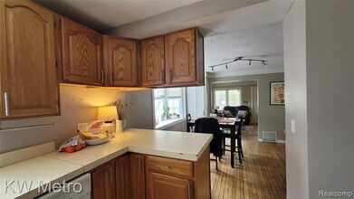 1525 Wyandotte Ave in Royal Oak, MI - Building Photo - Building Photo