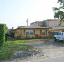 605-609 NW 18th St in Fort Lauderdale, FL - Building Photo