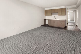 7000 Hawaii Kai Dr in Honolulu, HI - Building Photo - Building Photo