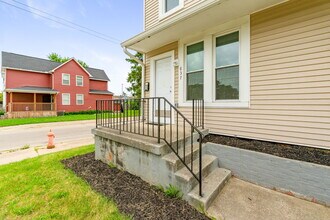 837 Campbell Ave in Columbus, OH - Building Photo - Building Photo