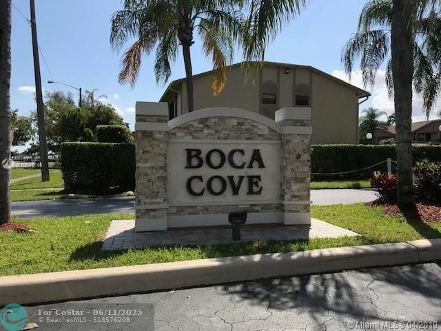 property at 9466 Boca Cove Cir