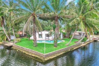 2702 Scott St in Hollywood, FL - Building Photo - Building Photo