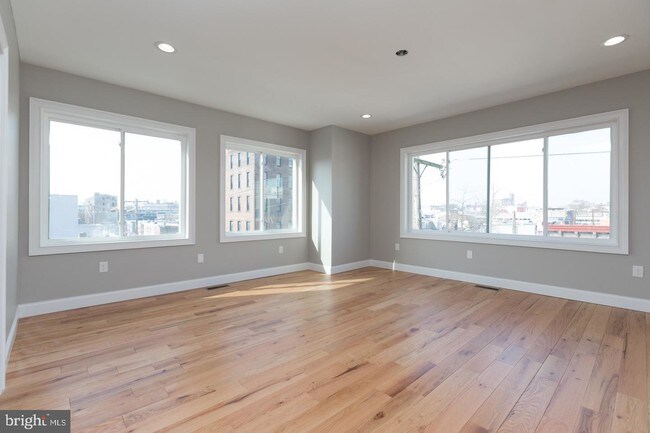 2465 Jasper St-Unit -2 in Philadelphia, PA - Building Photo - Building Photo