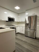 11411 NW 60th St in Doral, FL - Building Photo - Building Photo