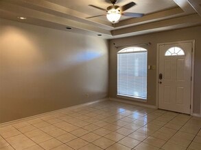 9903 Crystal Ct in Laredo, TX - Building Photo - Building Photo