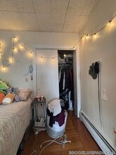 1063 Beacon St, Unit 4 in Brookline, MA - Foto de edificio - Building Photo