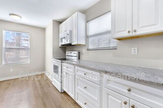 1484 Norman Berry Dr in East Point, GA - Building Photo - Building Photo