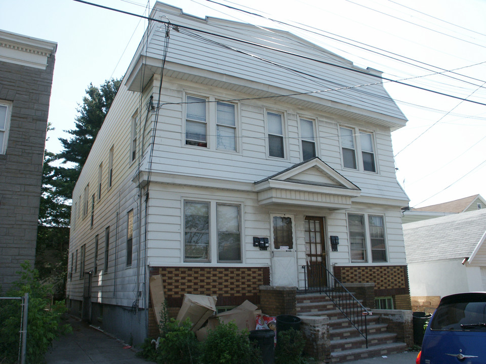 51-53 Breckenridge Ter in Irvington, NJ - Foto de edificio