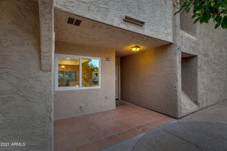 7316 N Vía Camello Del Norte-Unit -103 in Scottsdale, AZ - Foto de edificio - Building Photo