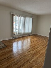 3207 90th St in Urbandale, IA - Building Photo - Building Photo