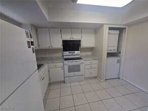 3815 SE 15th Pl in Cape Coral, FL - Building Photo - Building Photo