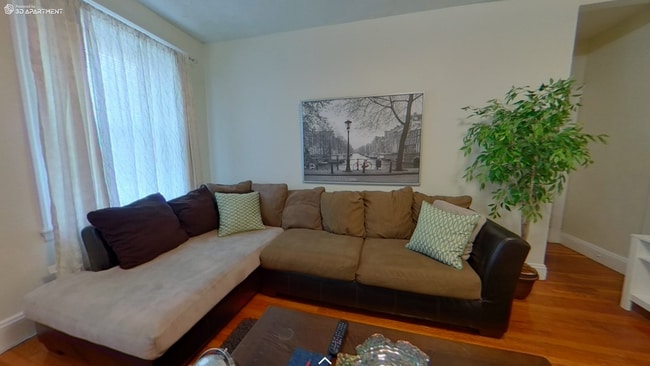 property at 736 Washington St