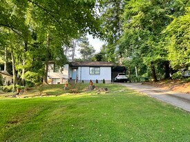 1839 Boulderview Dr SE in Atlanta, GA - Building Photo