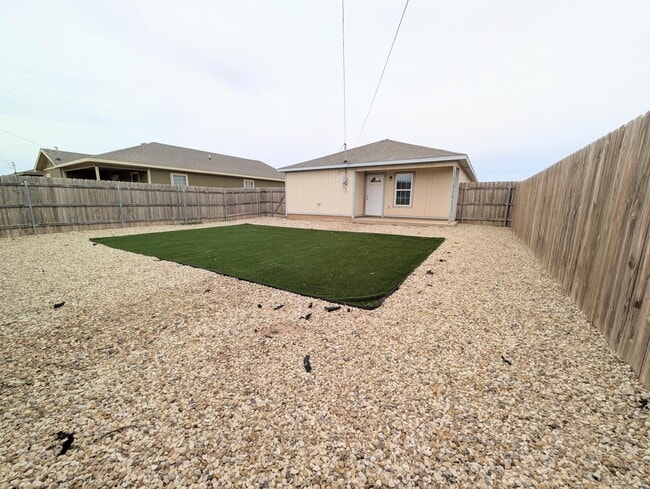 property at 2206 E Main St