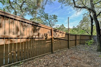 1709 Wild Basin Ledge in Austin, TX - Building Photo - Building Photo