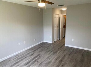 2853 Stillwell Ct in New Port Richey, FL - Foto de edificio - Building Photo