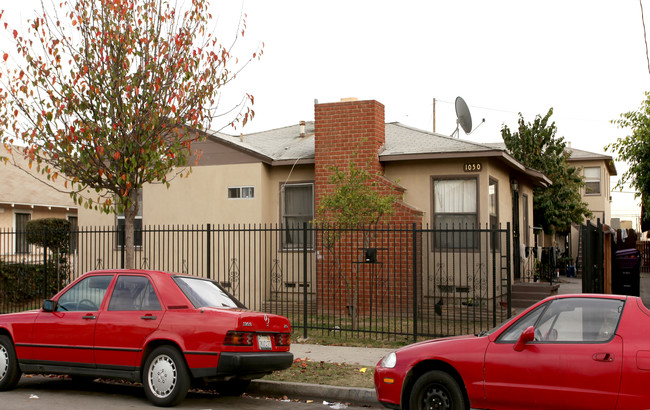 1050 Cerritos Ave in Long Beach, CA - Building Photo - Building Photo