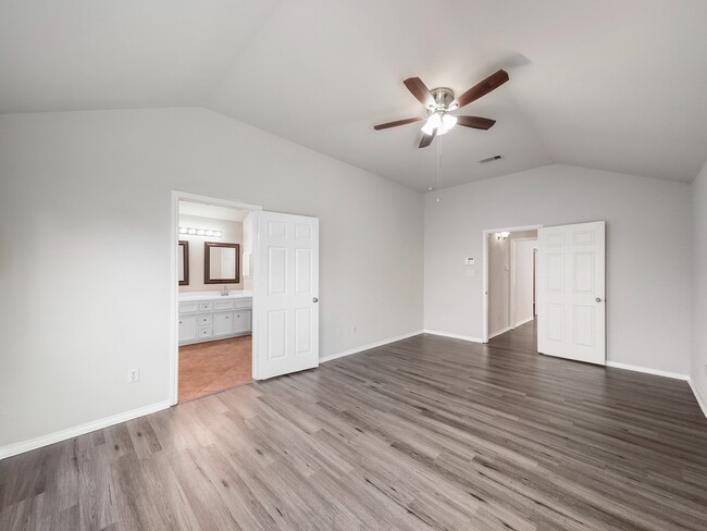 property at 20110 Emerald Cliff Ln