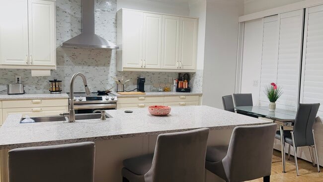 15413 SW 116th Terrace in Miami, FL - Building Photo - Building Photo