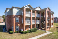 The Fairways at Auburn I/II in Auburn, AL - Building Photo - Building Photo