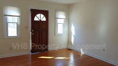 6013 Pilgrims Rest Rd in Broad Run, VA - Building Photo - Building Photo