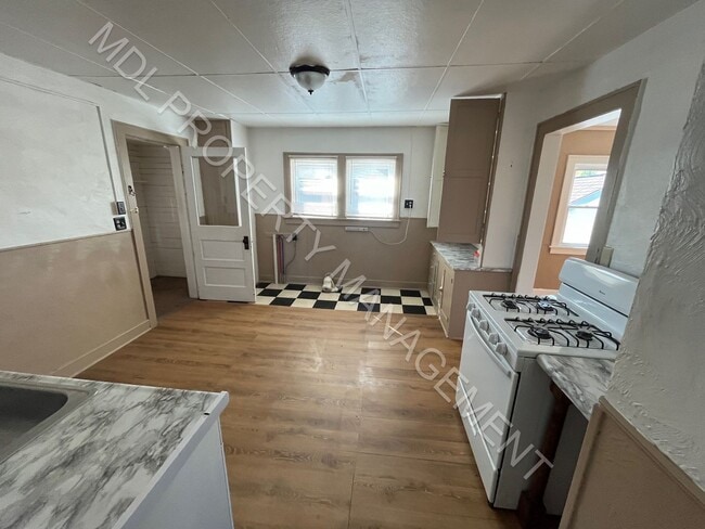 property at 1108 Court St