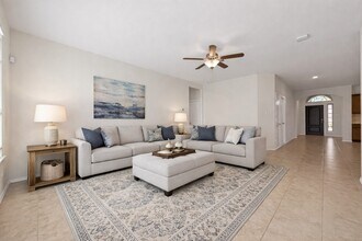 2710 Little Caney Way in Conroe, TX - Building Photo - Building Photo