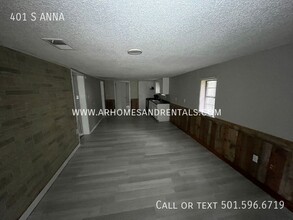 401 S Anna St in Stuttgart, AR - Building Photo - Building Photo