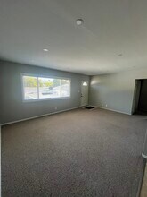 2069 250th St, Unit 250 st in Lomita, CA - Foto de edificio - Building Photo