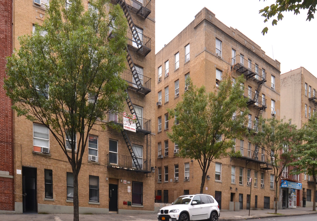 984 Bronx Park S in Bronx, NY - Building Photo