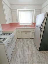 1130 S Clark Dr in Los Angeles, CA - Building Photo - Building Photo