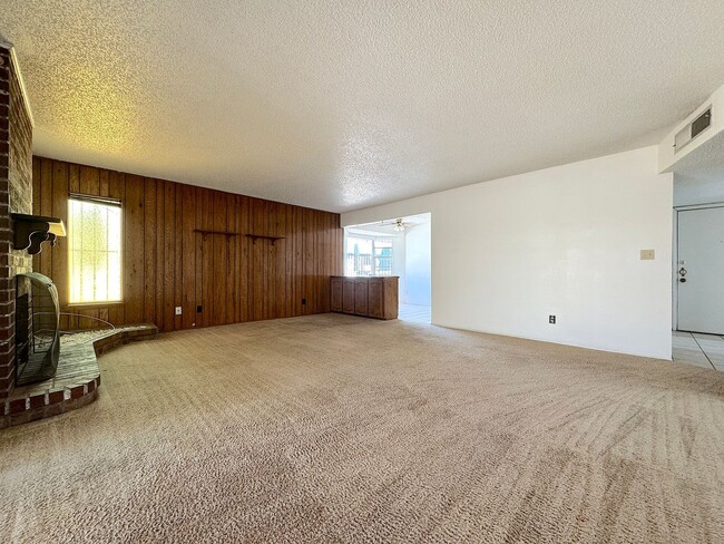 10469 Aphonia Dr in El Paso, TX - Building Photo - Building Photo