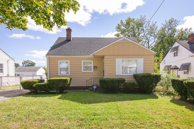 16806 Holly Hill Dr in Cleveland, OH - Building Photo - Building Photo