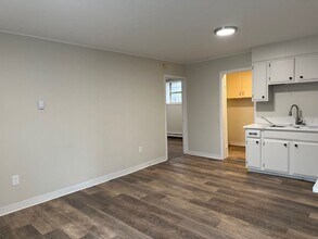 113 Market St in Newport, PA - Building Photo - Building Photo