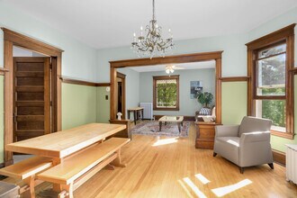 2220 26th Ave S, Unit #2 in Minneapolis, MN - Building Photo - Building Photo